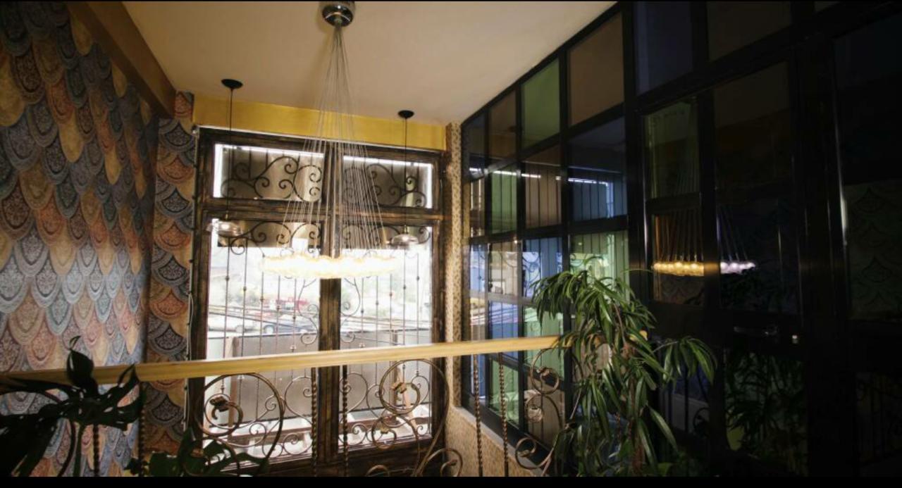 Готель Golden Bed Addis Екстер'єр фото