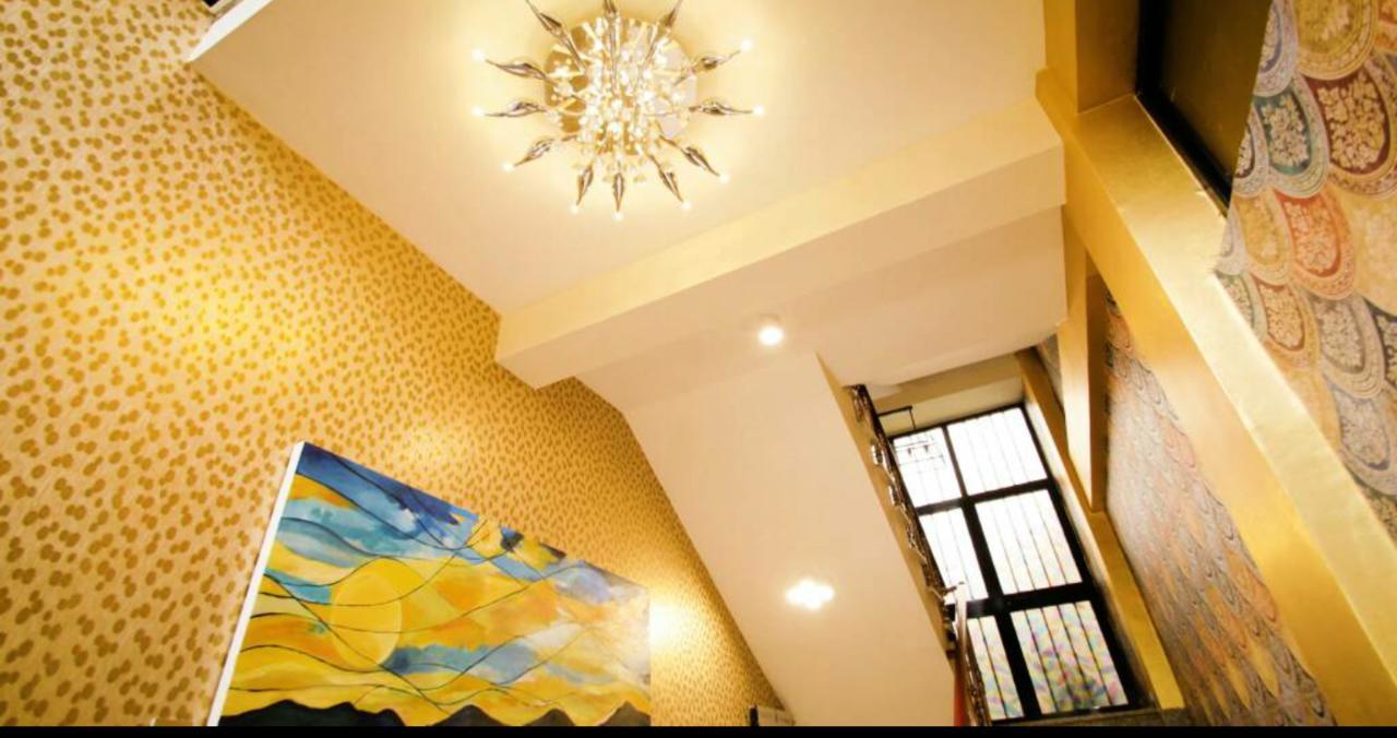 Готель Golden Bed Addis Екстер'єр фото